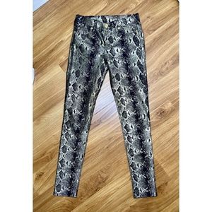 True Religion Halle Mid-Rise Super Skinny Metallic Snakeprint- Sz 26/2